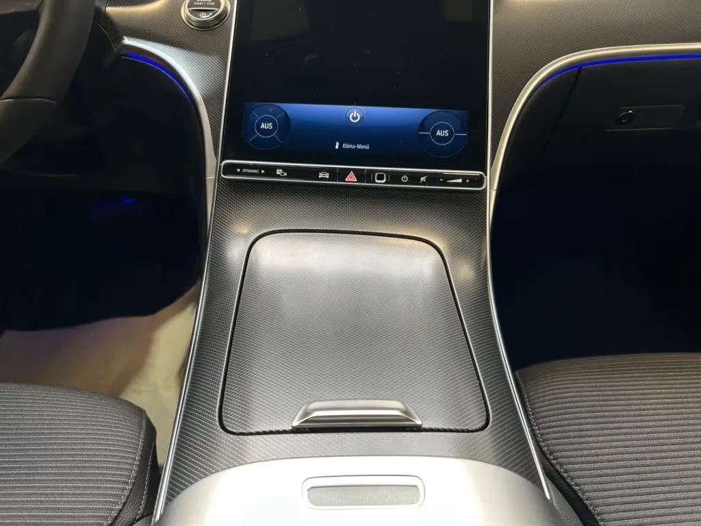 Mercedes Benz C Class 2025